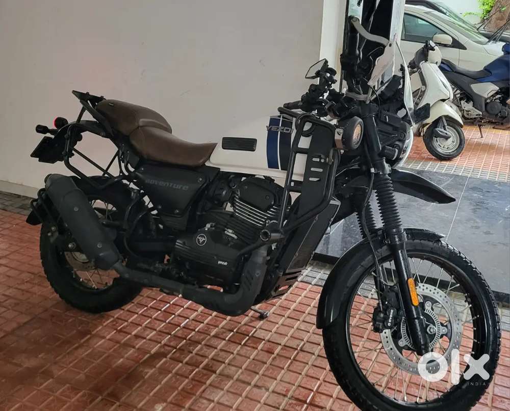 Yezdi adventure 2023 bs6 phase 2