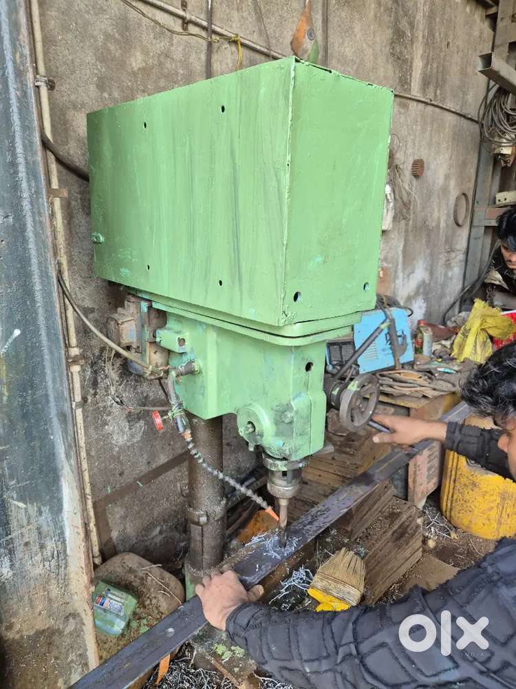 Pillar drill machin 25 mm hewy duty