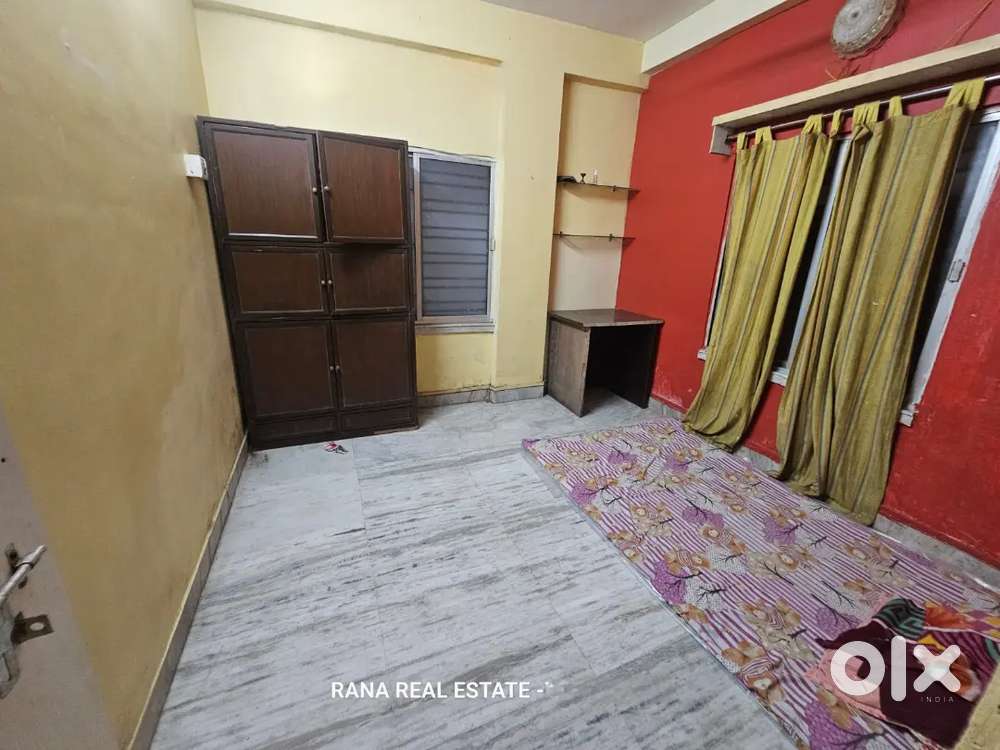 Instant shifting available coupled friendly 1bhk flat rent Tollygunge.