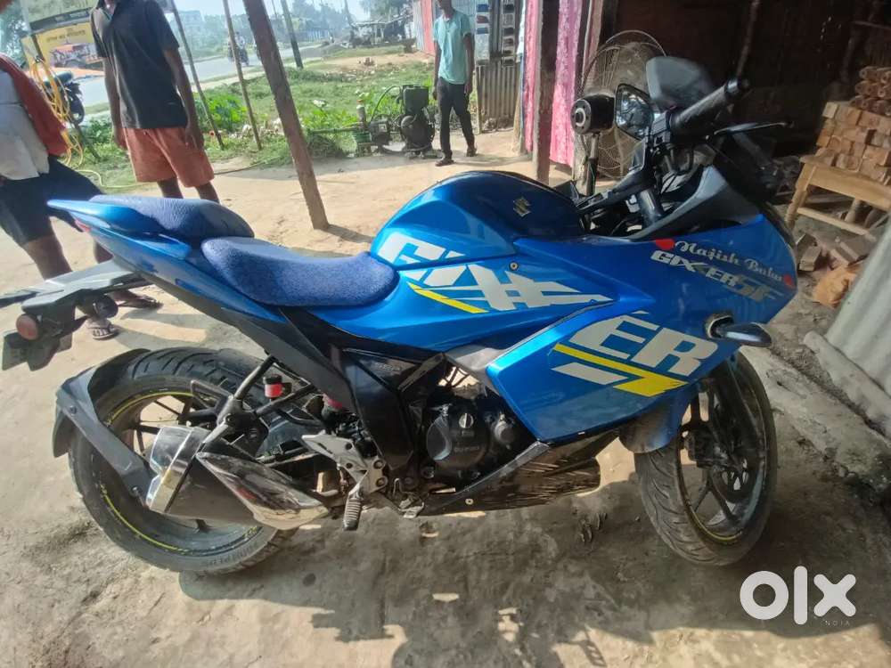 Suzuki model name Gixxer sf