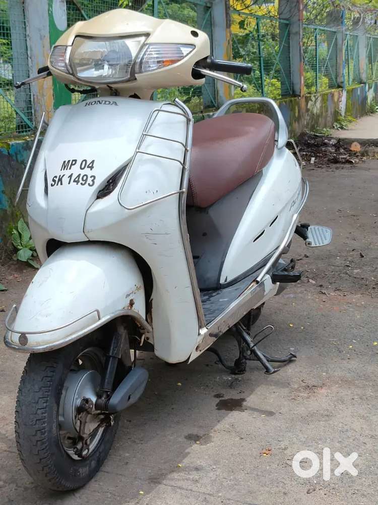HONDA ACTIVA WELL MAINTAINED SCOOTER FOR SELL