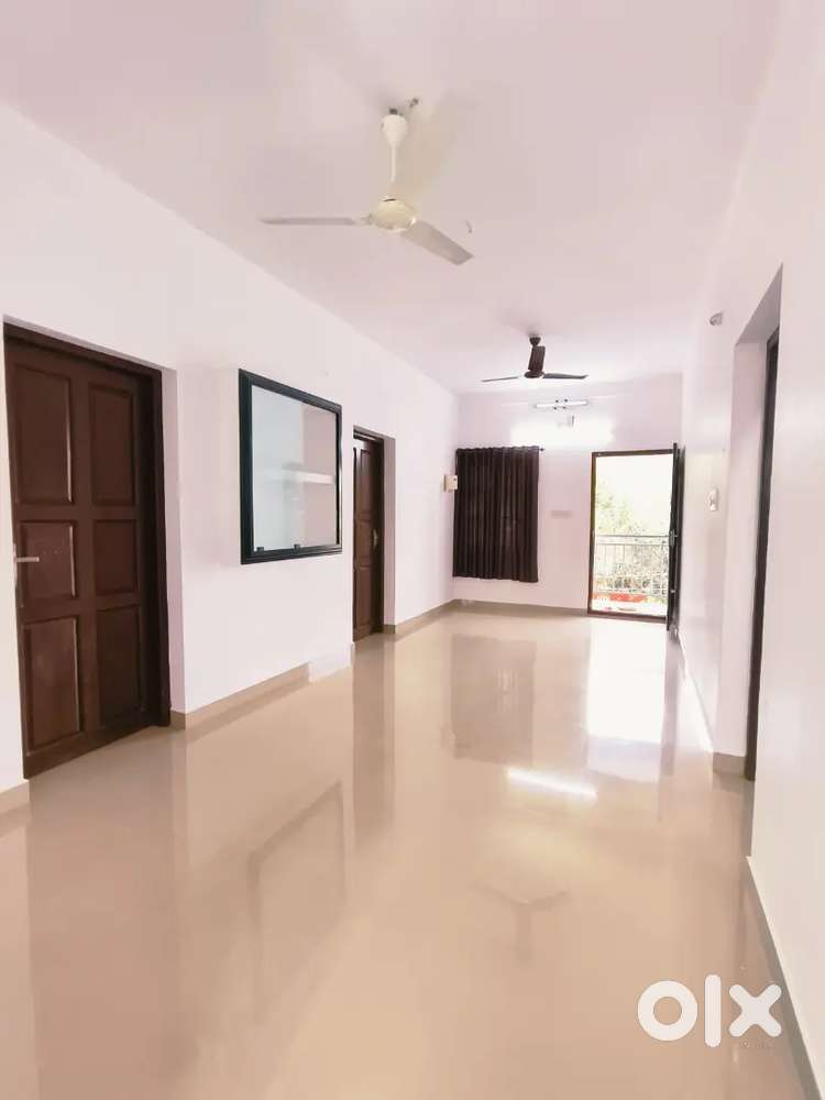 Family only :2Bhk Ground Floor Apartment For Rent At Kuzhivelippadi I