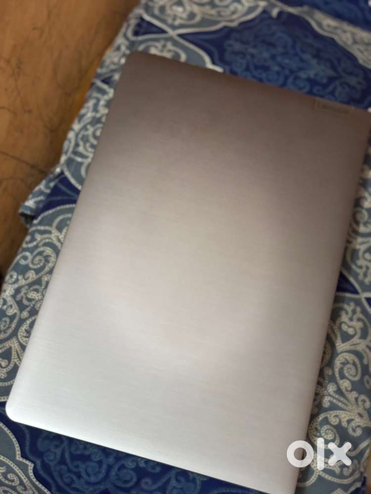 Lenovo i3 , 11gen.  8gb RAM , 500gb
