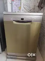 Dish washer