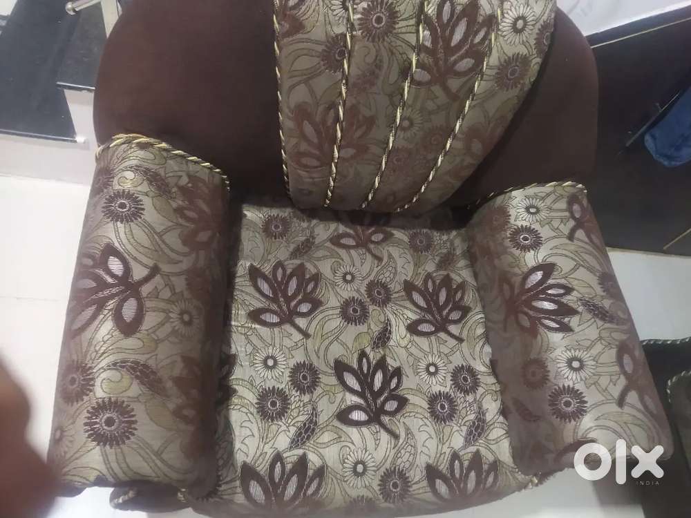 Wooden Maharaja sofa