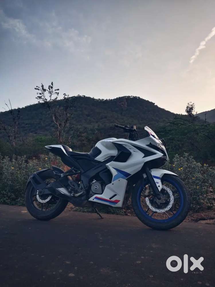 Bajaj pulsar RS200 , 2018