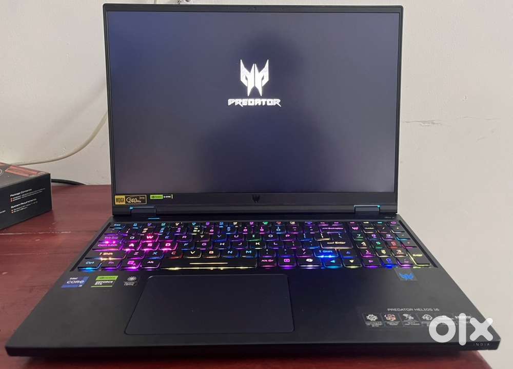 Gaming Laptop-Acer Predator Helios 16 NH.QNXSI.003 PH16-72