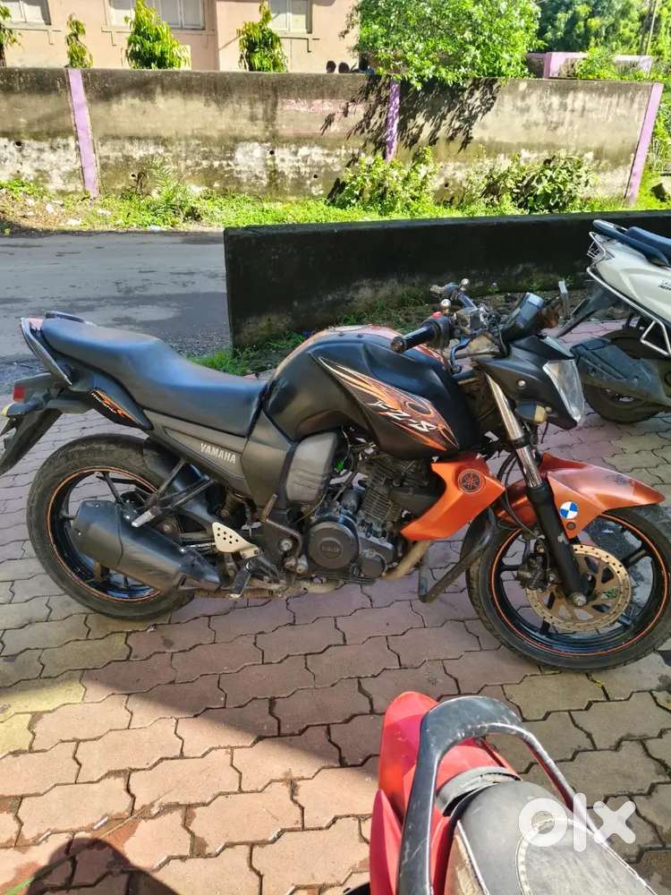 Yamaha FZ s. Very nice bike