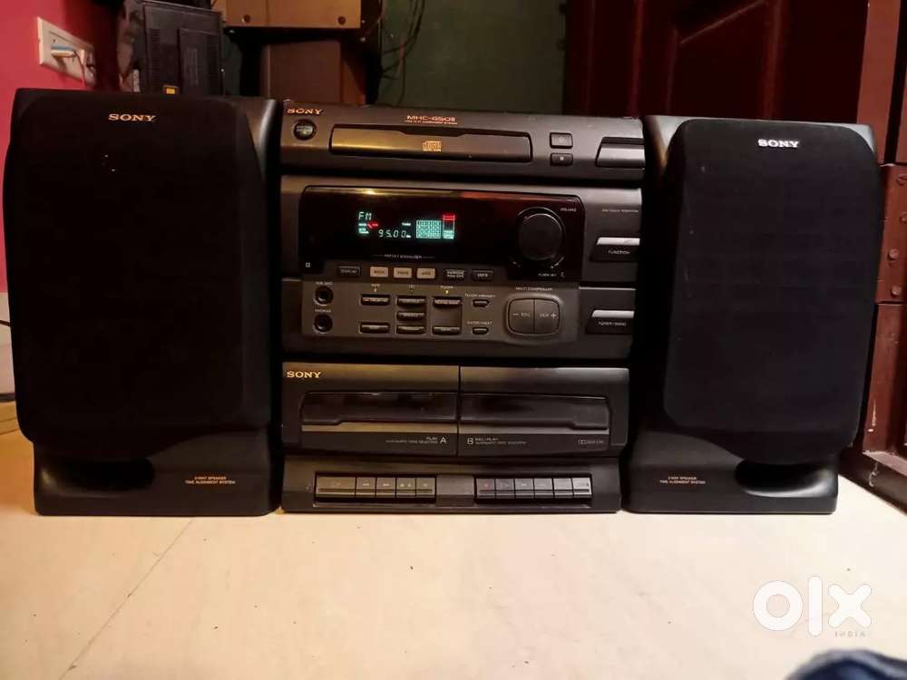 Sony music system with bluetooth and aux running