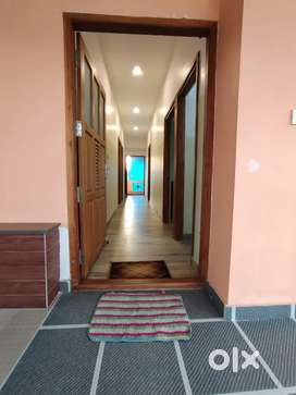 EXECUTIVE ROOM FOR RENT GENTS NEAR VENNALA, KAKKANAD, EMC, VYTILLA