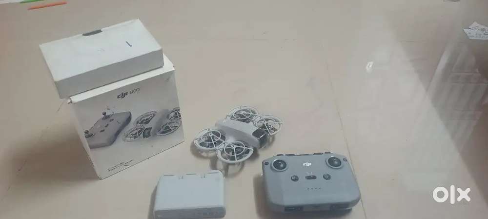 DJI Neo drone