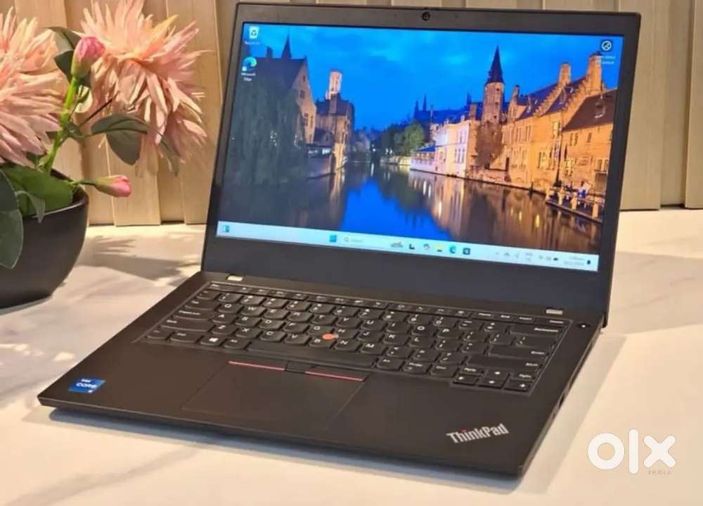 Lenovo i5 11th gen 8gb/256gb SSD 4gb graphics 14inch brand new laptop