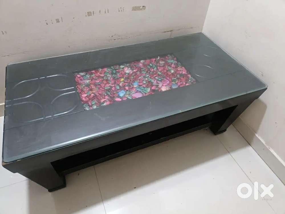 Table urgent sale