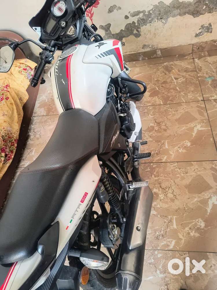 Apache RTR 160 very good condition Bike
