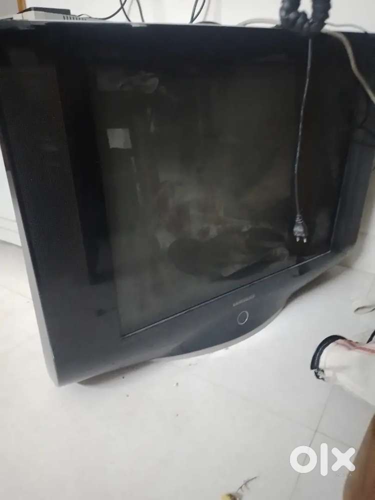 OLD MODEL T.V. WITH DTH