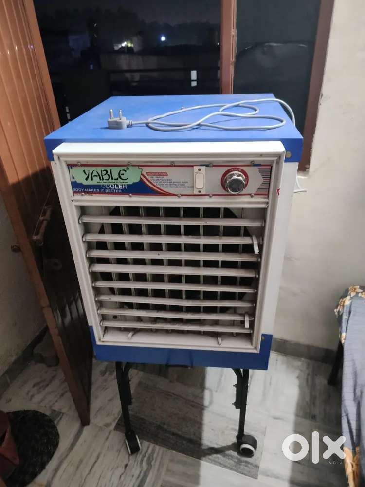 5 month old Cooler