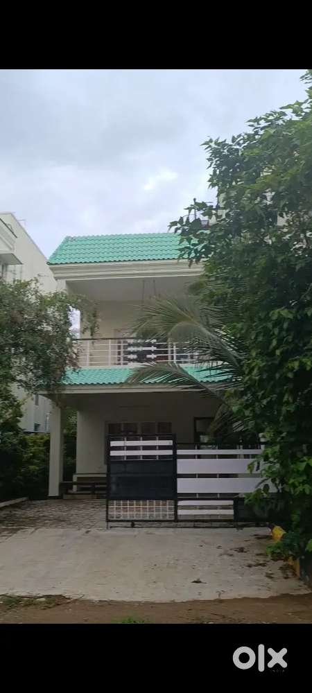 335 sq yards Triplex Villa for sale in kompalli at 2.85 cr