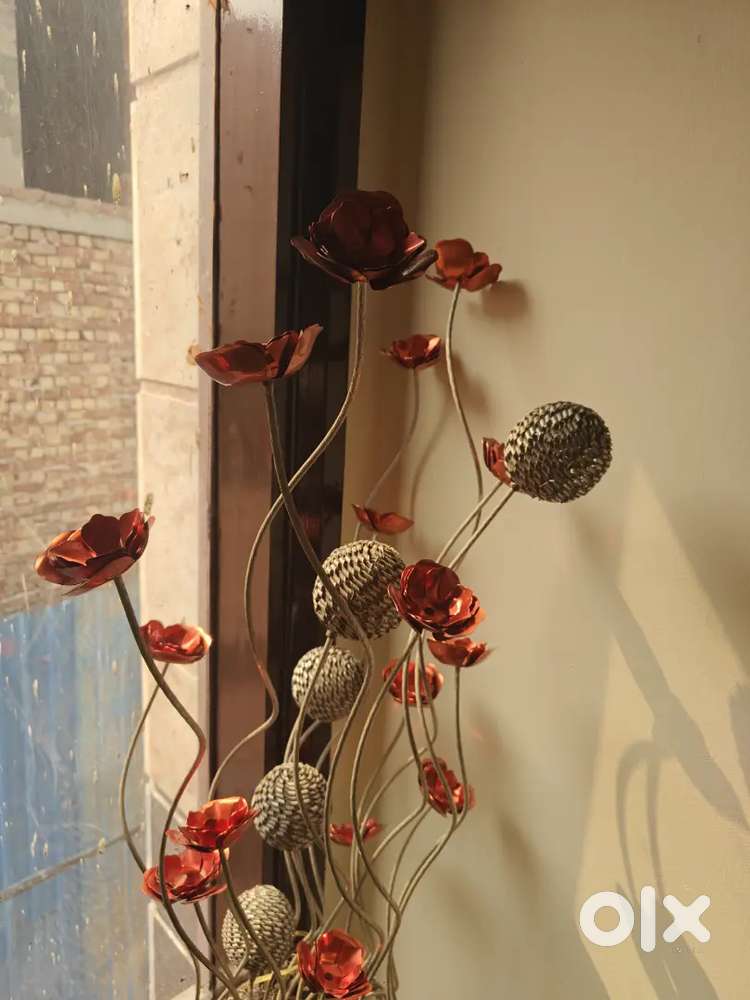 Silver vase flower lamp