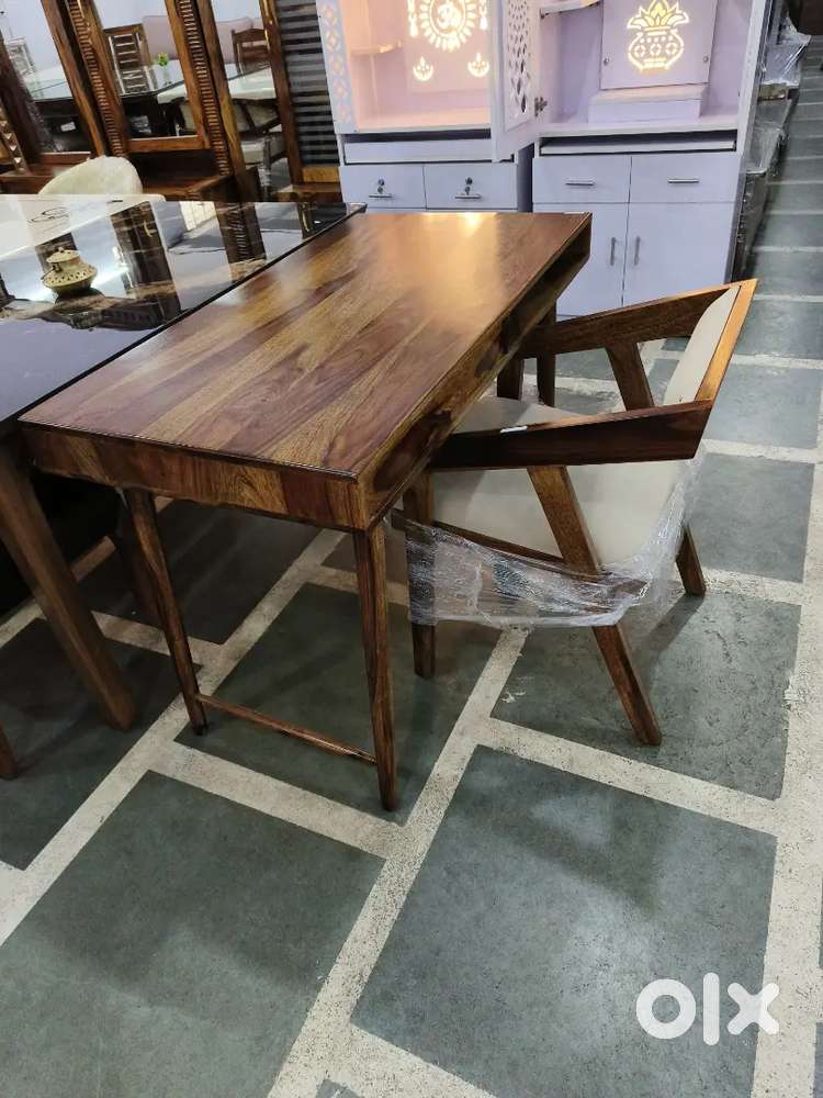 Study table and chair
