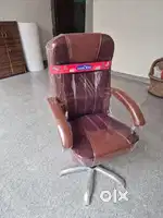 900 se suru office furnitures