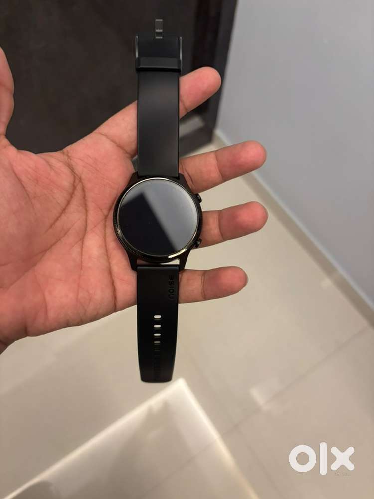 Noise smart watch