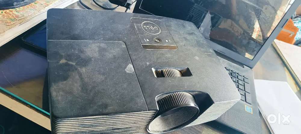 Dell  hd projector