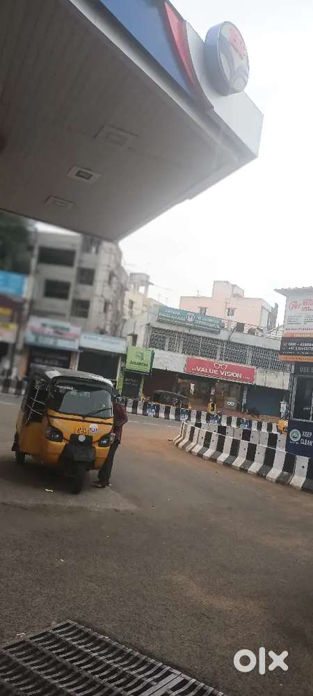 commercial building for rent