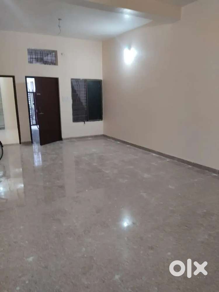 1 Big room and 1 room with sharing for girls