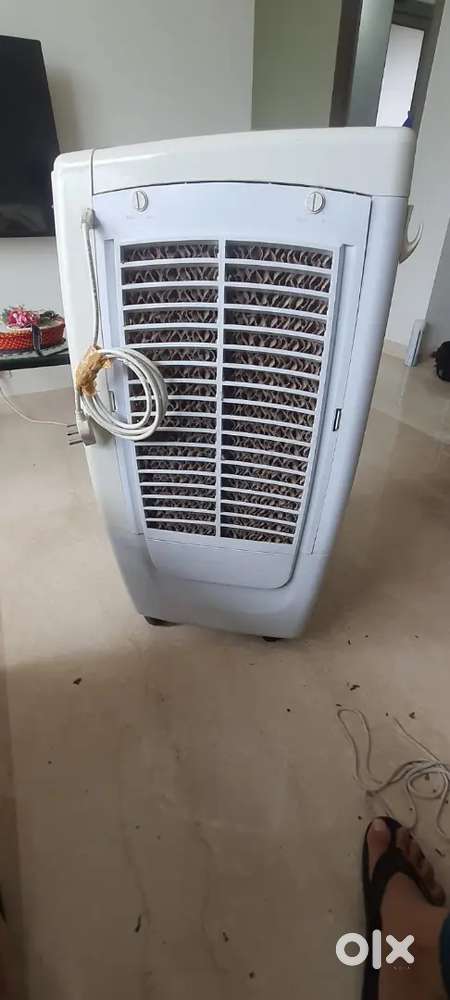 Bajaj cooler in Good condition
