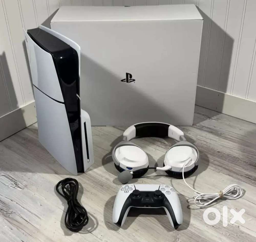 Sony PlayStation 5 Slim Disk Edition 1TB Console w/ Controller White