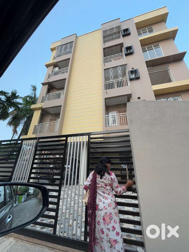 Sale of 3 BHK flat Saikia Residency