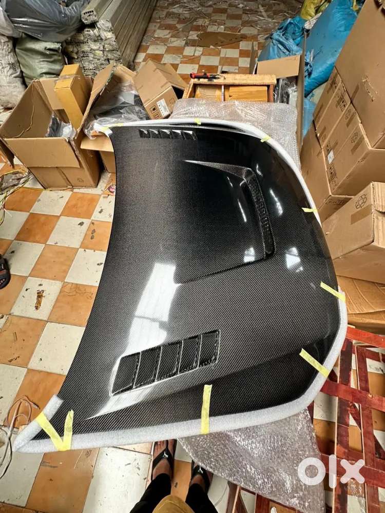 Volkswagen polo metal carbon fibre bonnet