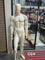 Maniquies mens