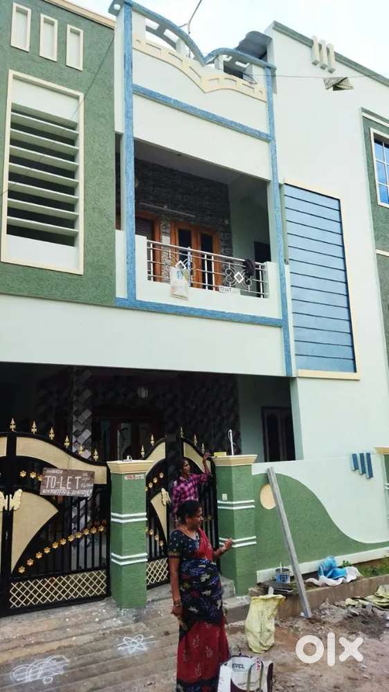 RENT HOUSE NEAR TRIVENI SCHOOL JANGAREDDIGUDEM