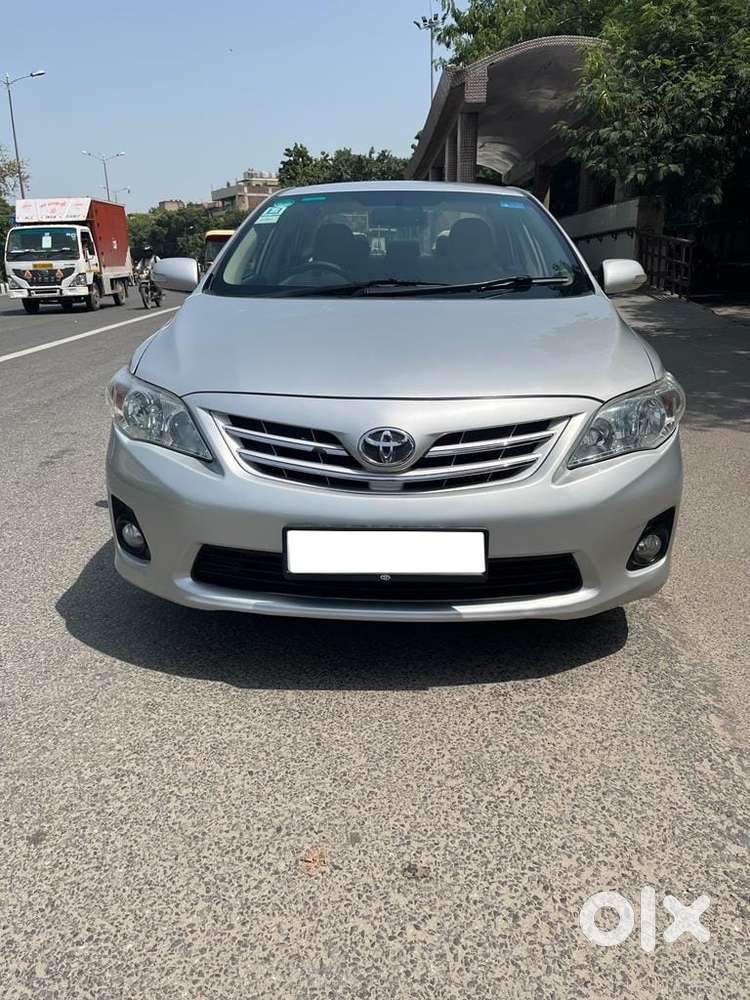 Toyota Corolla Altis 2010-2013 G HV AT, 2013, Petrol