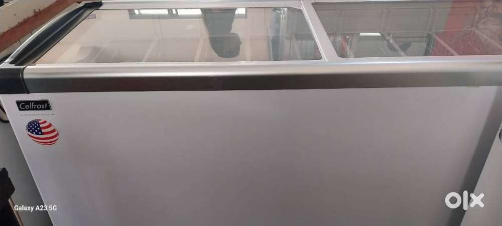 Celfrost Deep Fridger, Model- IKG 711 Ltr, Glass Top