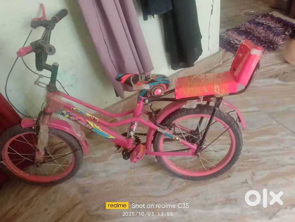 Bacchon ki cycle