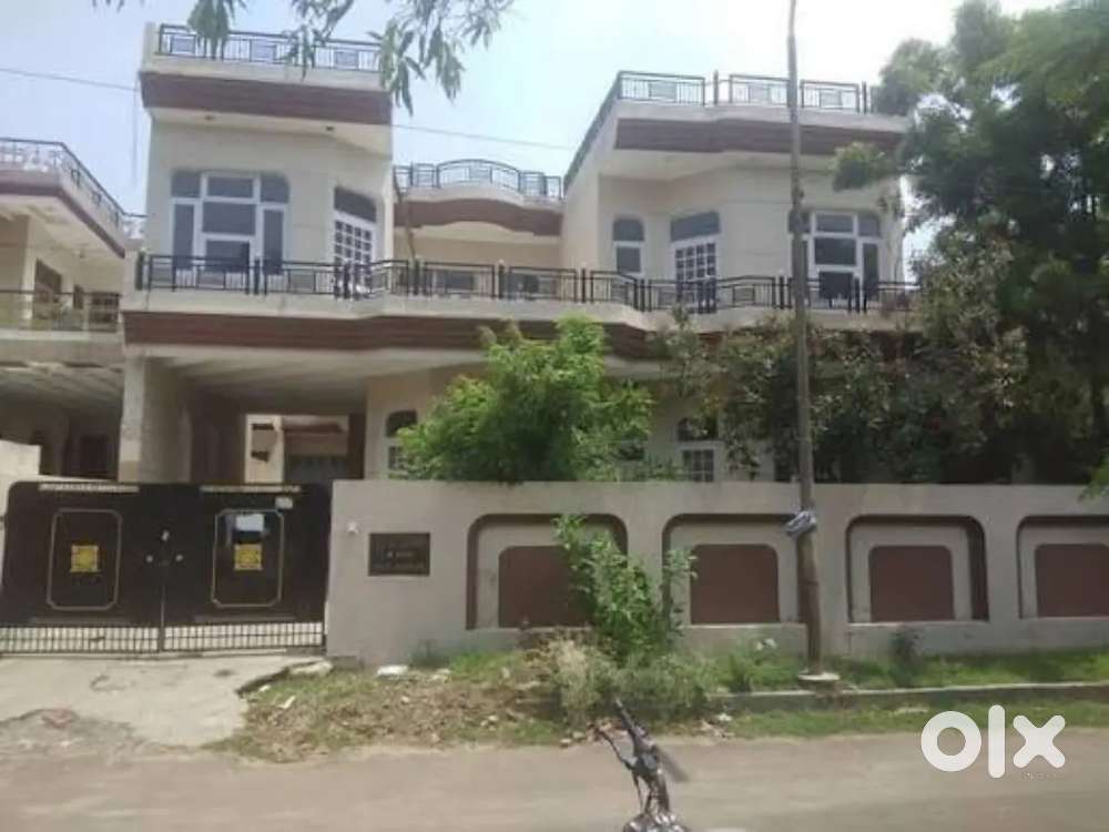 500 gaz plot sst nagar 30% built near naina devi Mandir