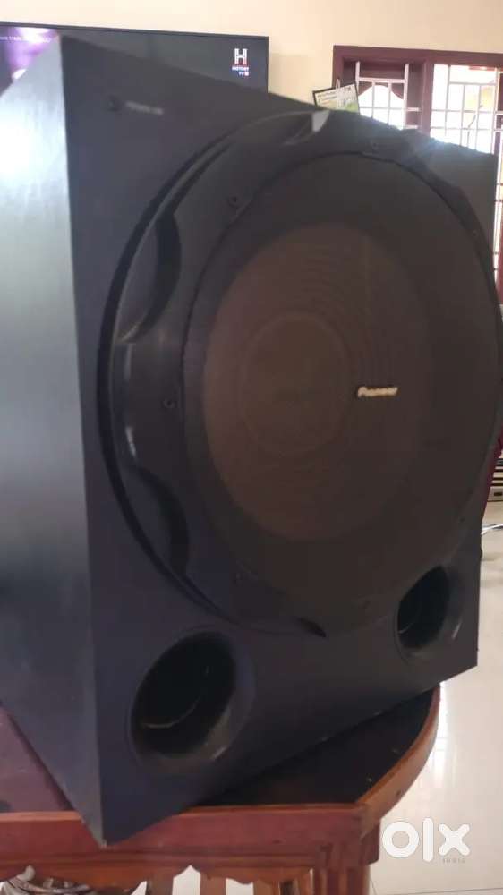 Pioneer power subwoofer