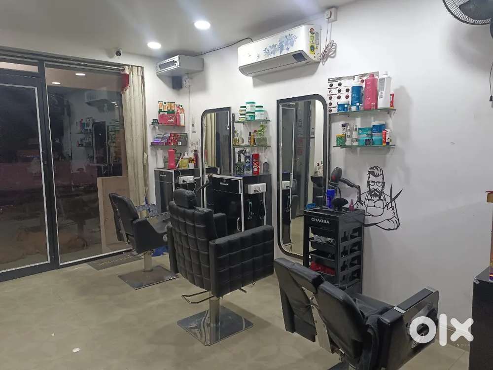 MENS PARLOUR FOR SALE
