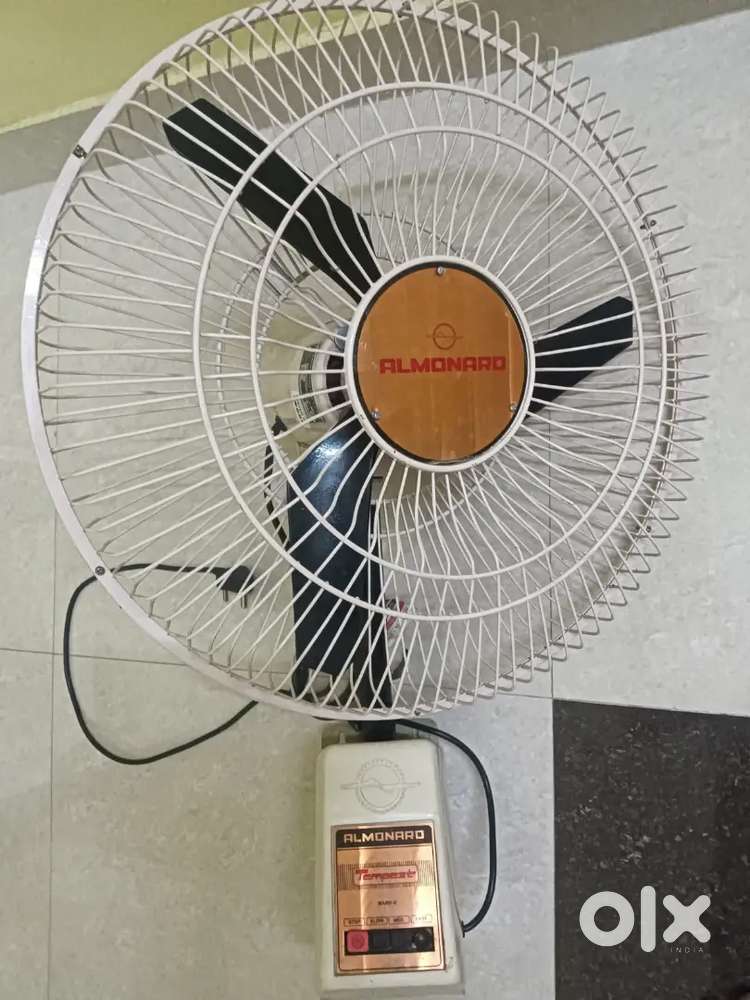 18 Almonard Wallmount Fan