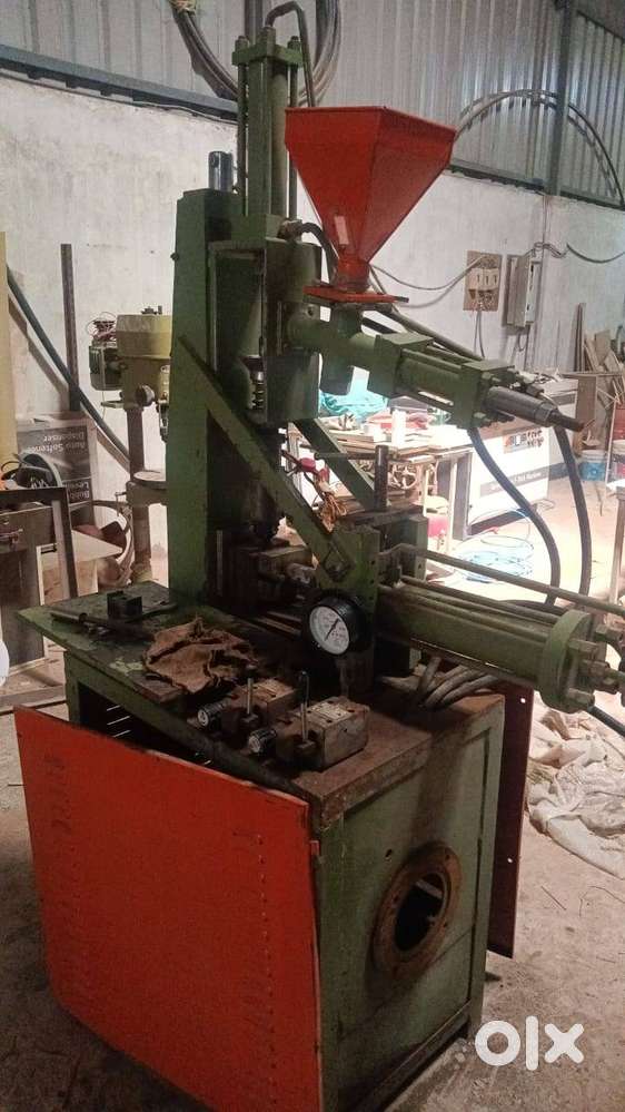 Injection moulding machine