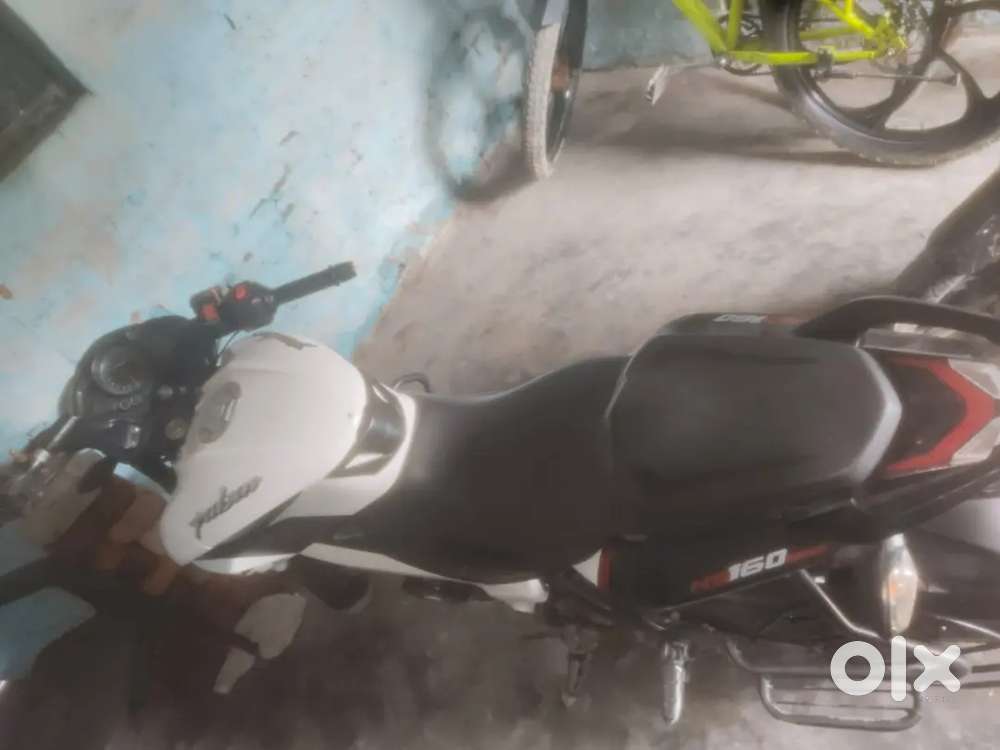 Bajaj pulser ns160