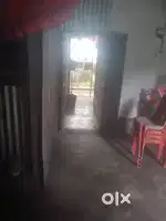 Tiner ghar floor paka..