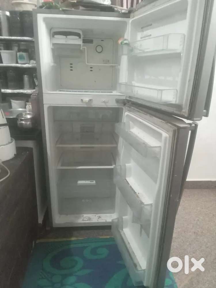 LG REFRIGERATOR