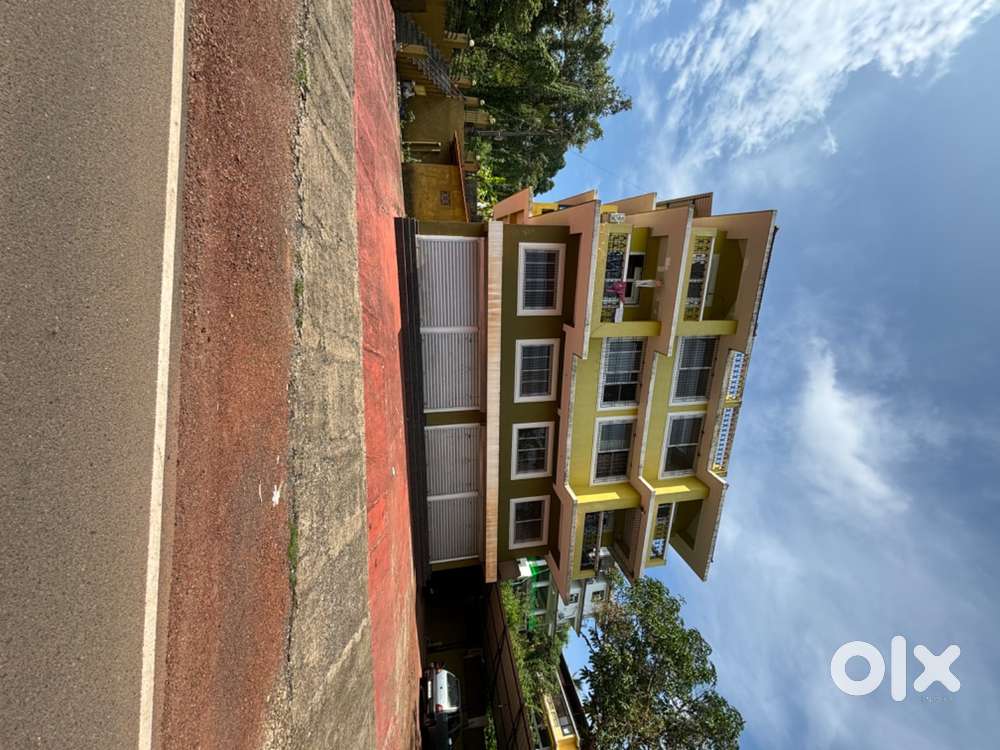 Spacious double height shops