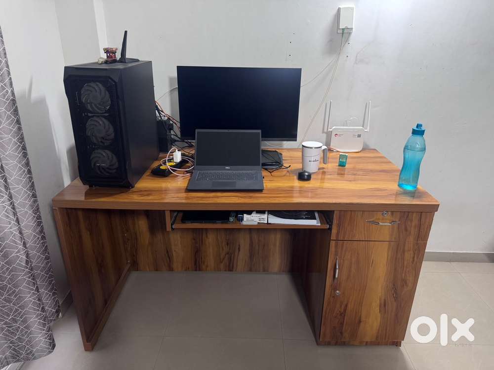 Office computer table for sale