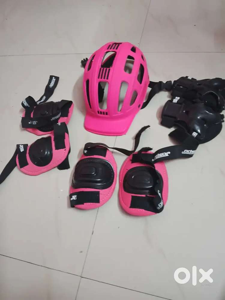 Bicycle riding, skating kit.