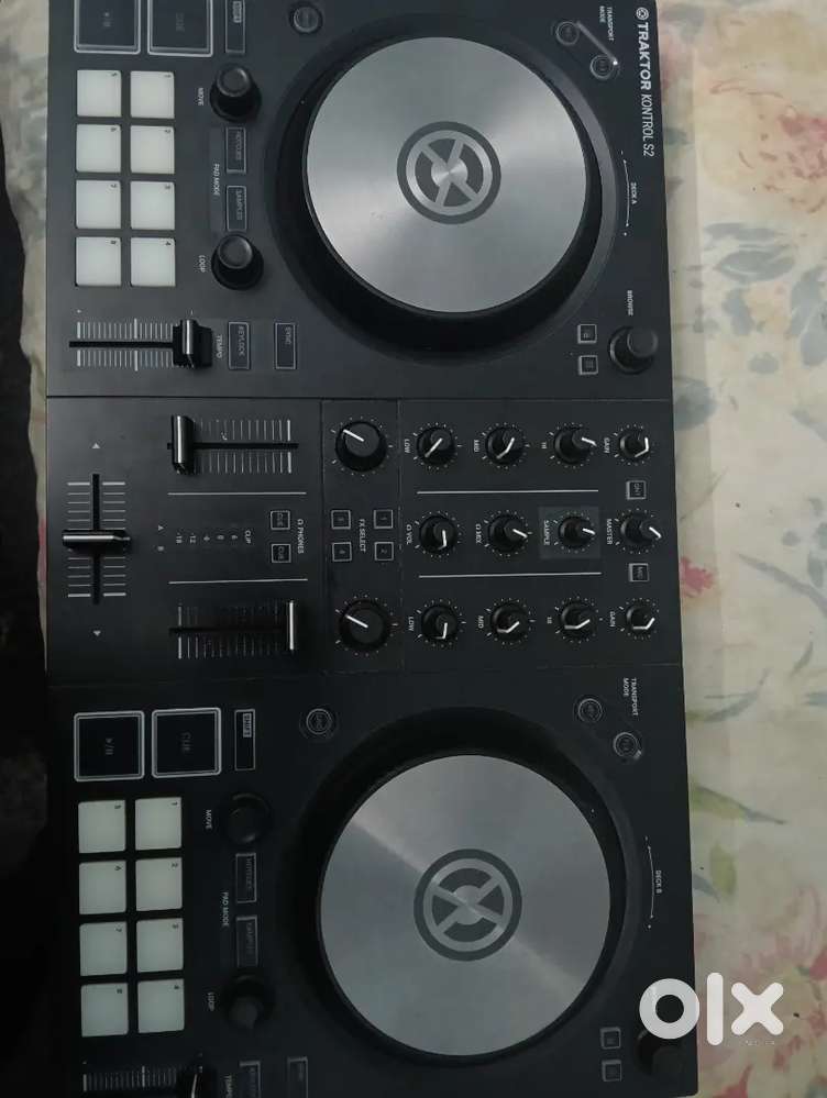 Traktor kontrol s2 mk3 Dj controller