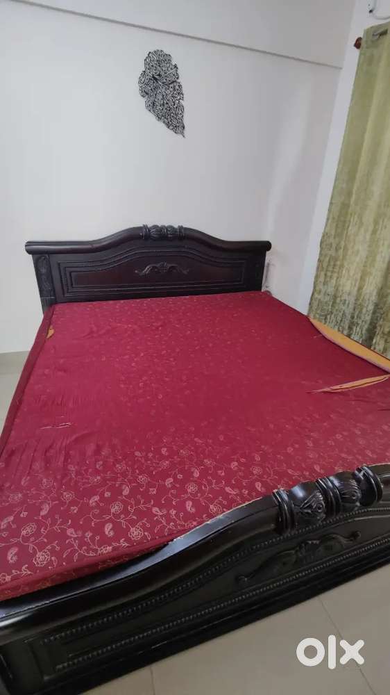 King size bed mattress selling at very low price.